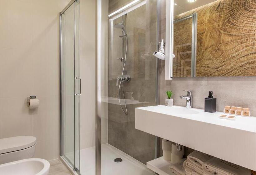 带1个卧室的豪华公寓, Royal Hill Residence