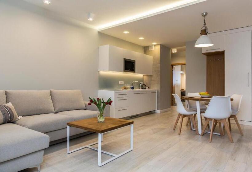 带1个卧室的豪华公寓, Royal Hill Residence