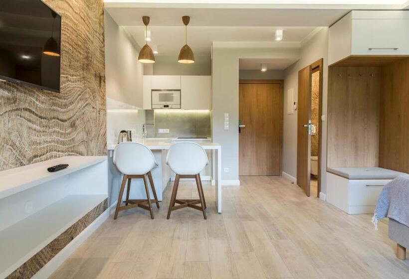 标准工作室, Royal Hill Residence