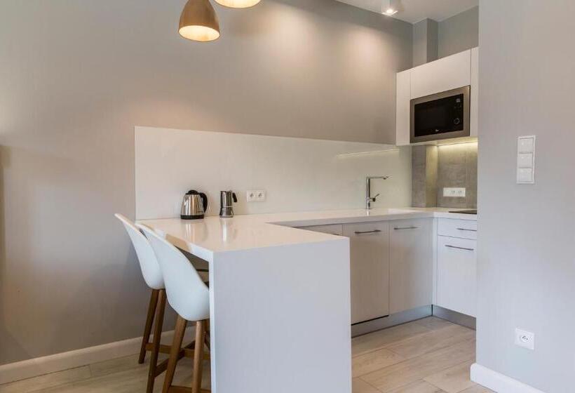 带1个卧室的豪华公寓, Royal Hill Residence