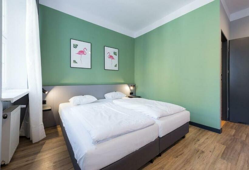 اتاق استاندارد یک نفره, Wozna 11 Stare Miasto