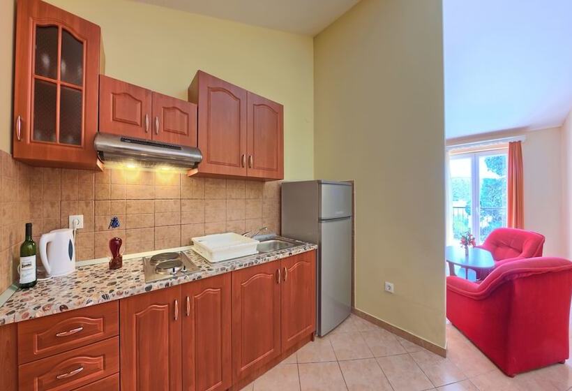 آپارتمان 1 خوابه با بالکن و چشم‌انداز دریا, Apartments Ruzmarin