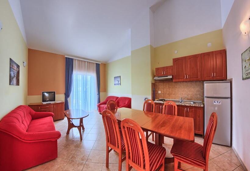 آپارتمان 2 خوابه با چشم‌انداز دریا, Apartments Ruzmarin