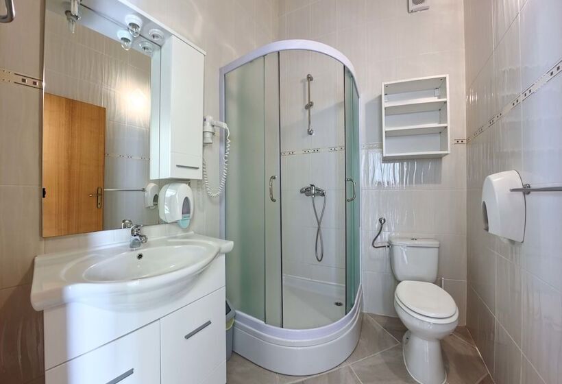 اتاق لوکس با چشم‌انداز دریا, Apartments Ruzmarin