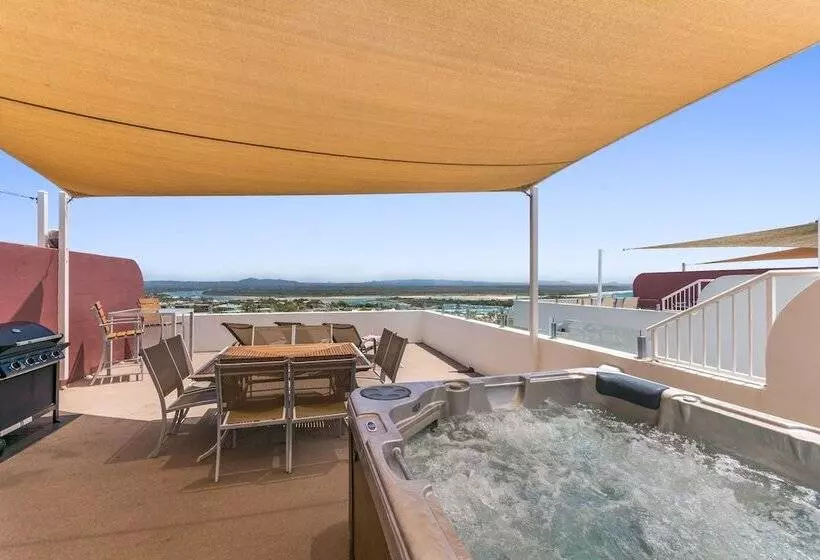 1 Bedroom Penthouse Apartment, Bali Hai Apartments Noosa