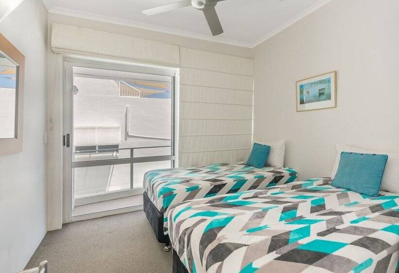 Апартаменты 3 Спальни Вид на Море, Bali Hai Apartments Noosa