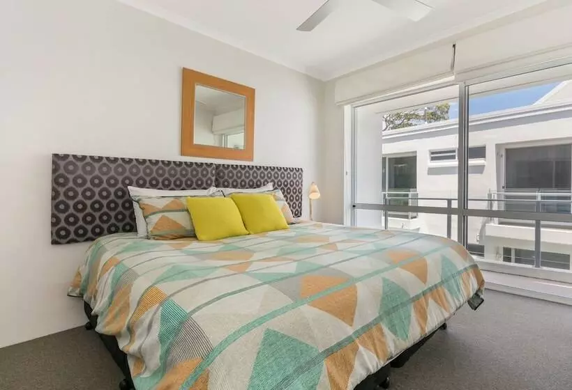 آپارتمان 3 خوابه با چشم‌انداز دریا, Bali Hai Apartments Noosa