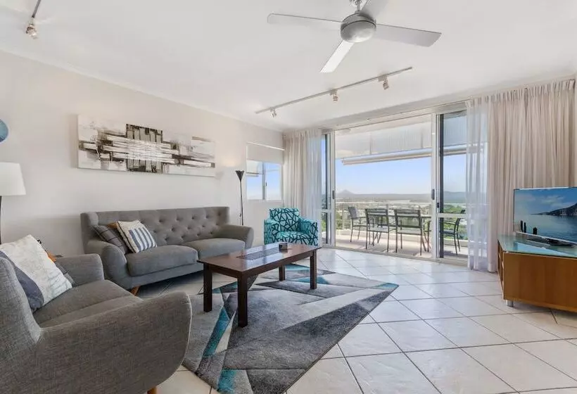 1 Bedroom Apartment with Terrace Sea View, Bali Hai Apartments Noosa