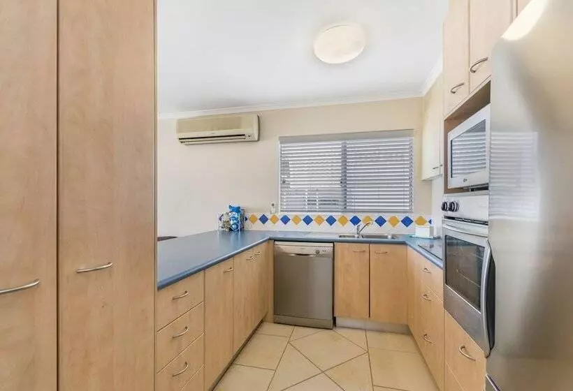 1 Bedroom Penthouse Apartment, Bali Hai Apartments Noosa