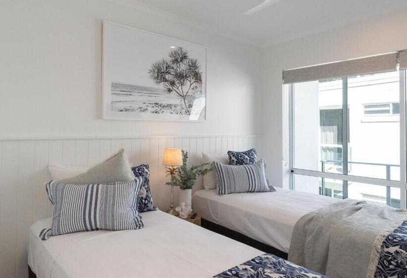 Апартаменты 3 Спальни Вид на Море, Bali Hai Apartments Noosa
