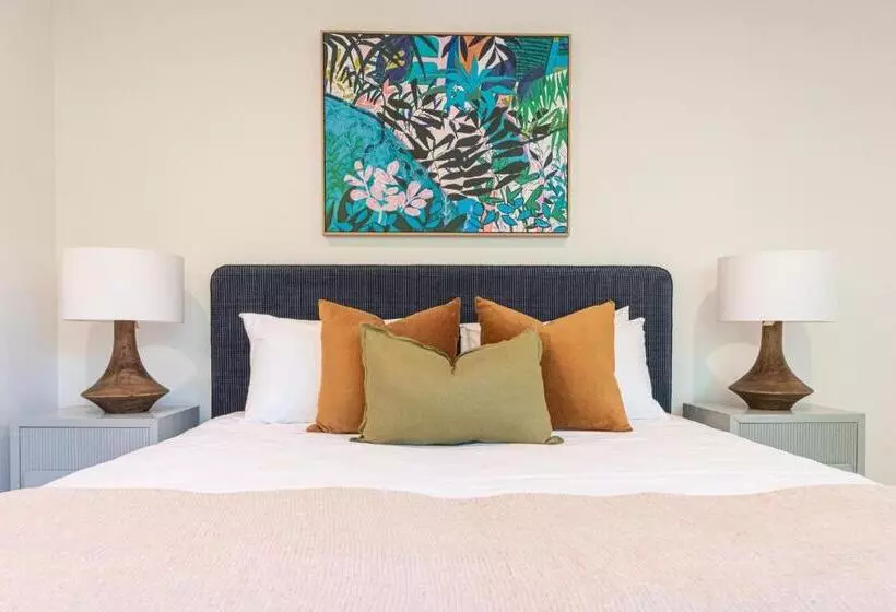 1 Bedroom Apartment with Terrace Sea View, Bali Hai Apartments Noosa