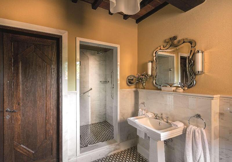 デラックスジュニアスイート, Castello Di Casole, A Belmond Hotel, Tuscany