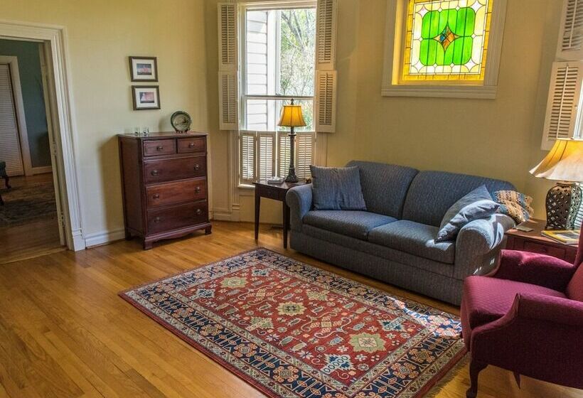 Люкс Superior, Charles Bass House Bed & Breakfast
