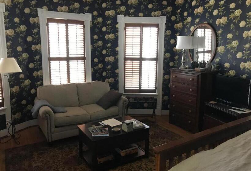 חדר סטנדרט חדר אמבטיה משותף, Charles Bass House Bed & Breakfast