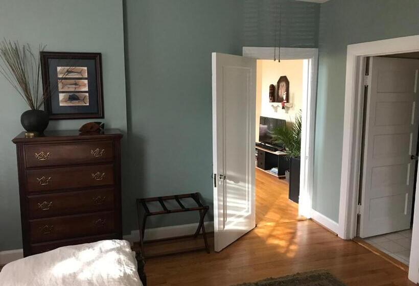 סוויטת סופריור, Charles Bass House Bed & Breakfast