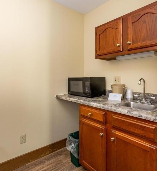 수피리어 스위트, Artists Colony