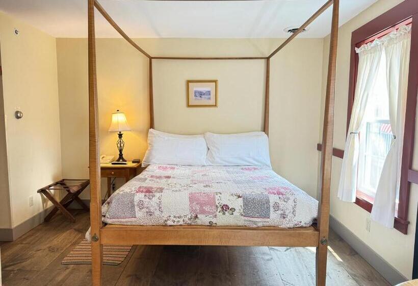 디럭스 룸, Artists Colony