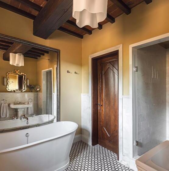 デラックスジュニアスイート, Castello Di Casole, A Belmond Hotel, Tuscany