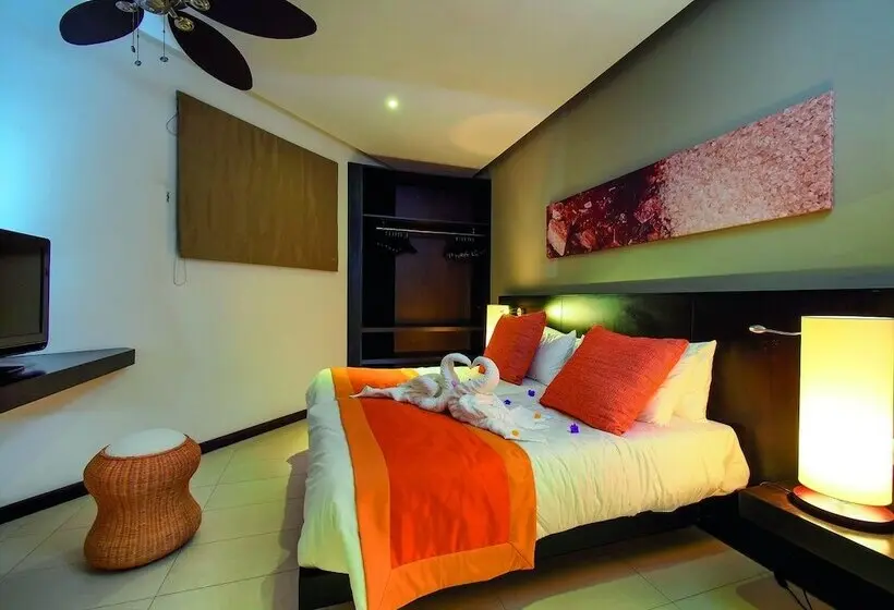 اتاق پریمیوم با چشم‌انداز باغ, Crystals Beach Resort Belle Mare, A Member Of Radisson Individuals