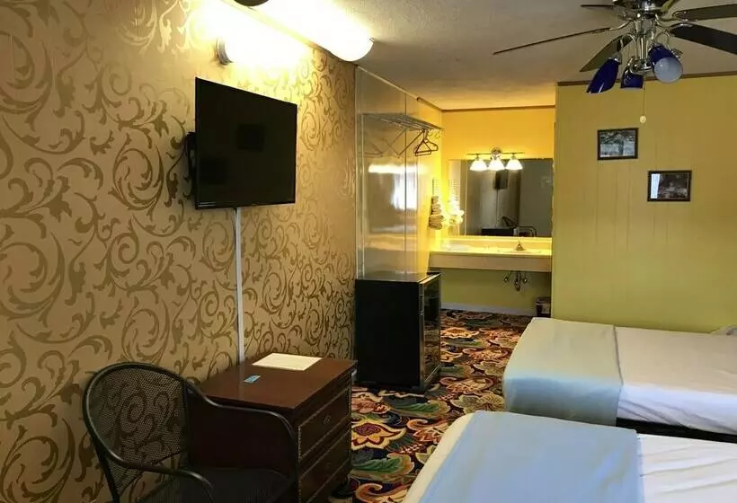 2ダブルベッドのスタンダードルーム, Heritage Inn Mahomet