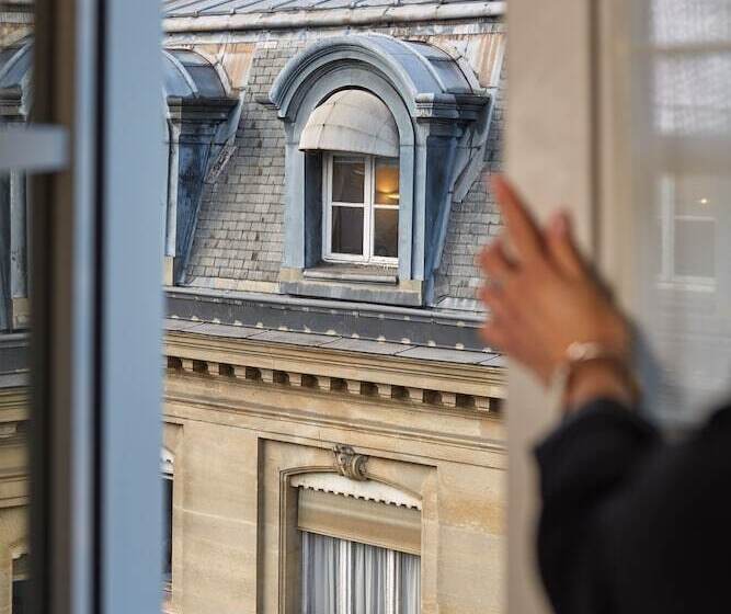 디럭스 룸, Le Pavillon Des Lettres