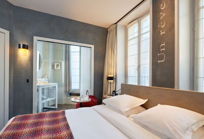 디럭스 룸, Le Pavillon Des Lettres