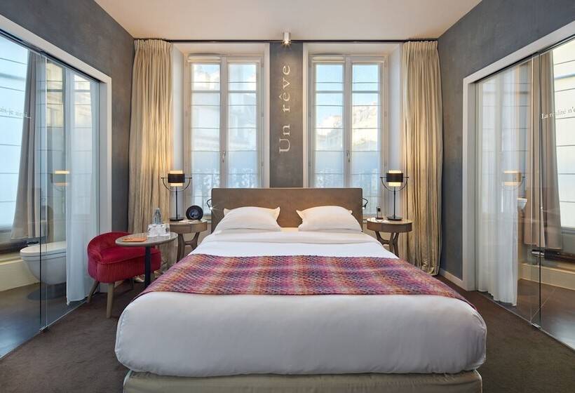 디럭스 룸, Le Pavillon Des Lettres