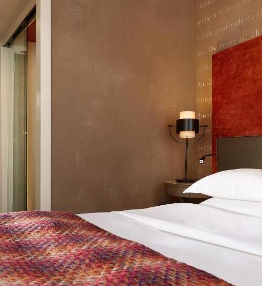 패밀리 룸, Le Pavillon Des Lettres