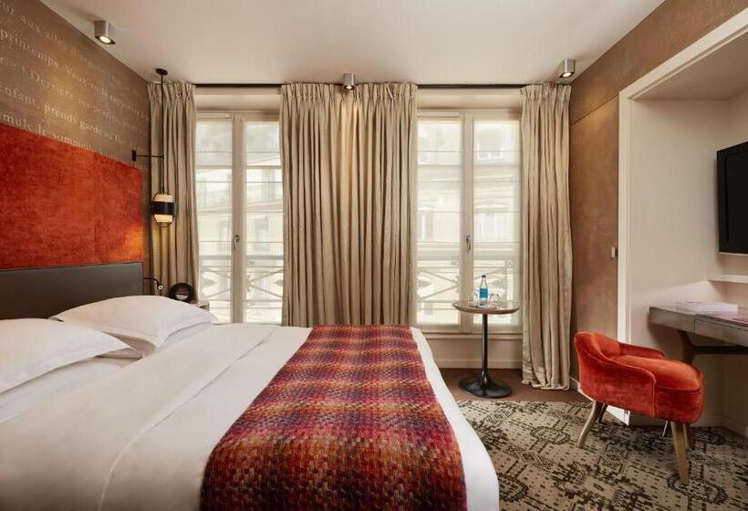 패밀리 룸, Le Pavillon Des Lettres