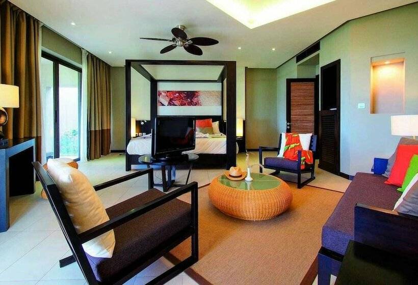 Delüks Aile Odası, Crystals Beach Resort Belle Mare, A Member Of Radisson Individuals