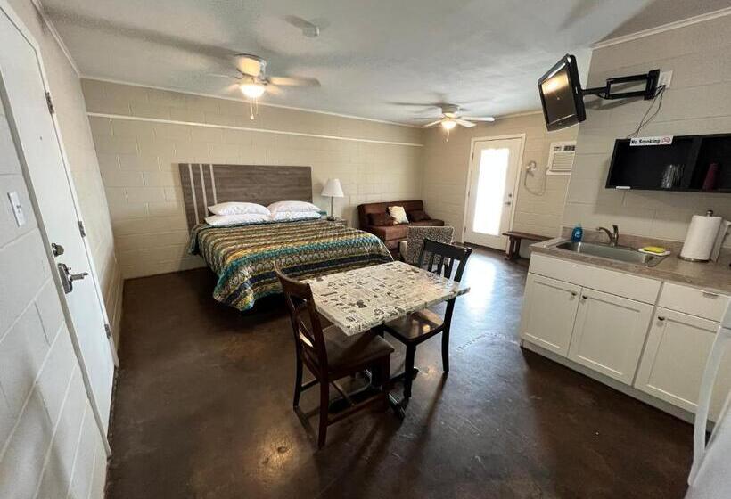 جناح مطل على البحيرة, Painted Sky Inn