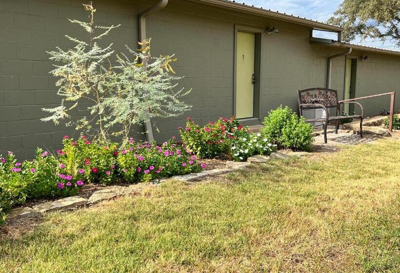 غرفة قياسية مطلّة علي البحيرة, Painted Sky Inn