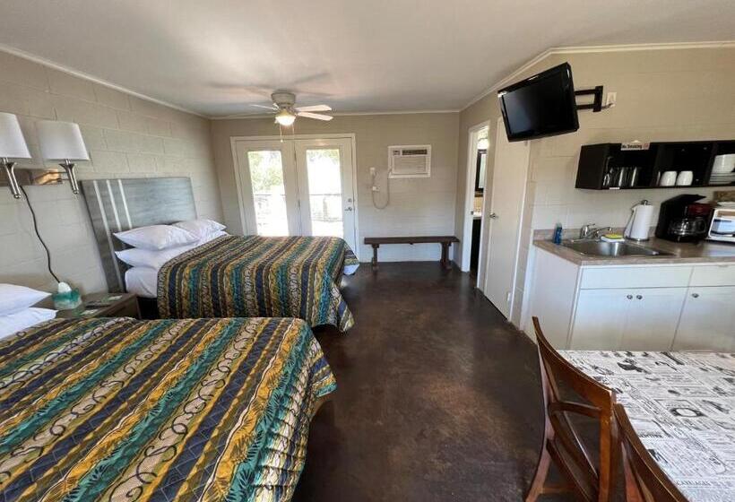 غرفة قياسية مطلّة علي البحيرة, Painted Sky Inn