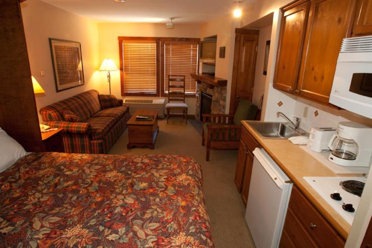 استودیوی لوکس, Rimfire