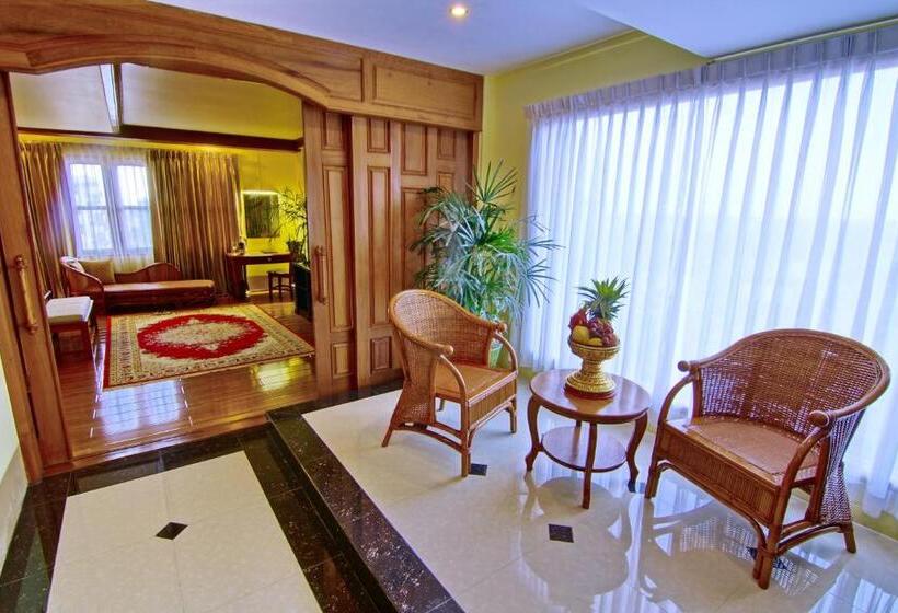 سوییت, Shwe Ingyinn