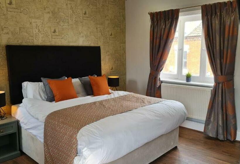 キングサイズベッドのスタンダードルーム, The George Inn