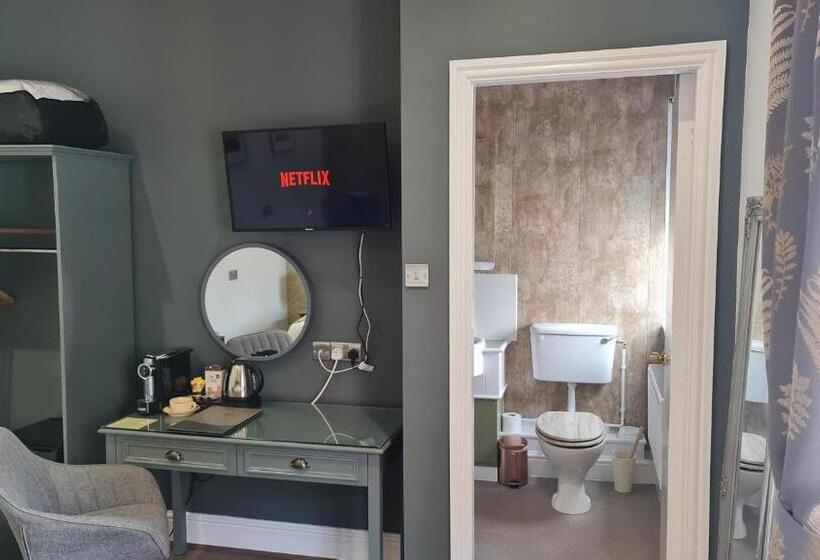 キングサイズベッドのスタンダードルーム, The George Inn