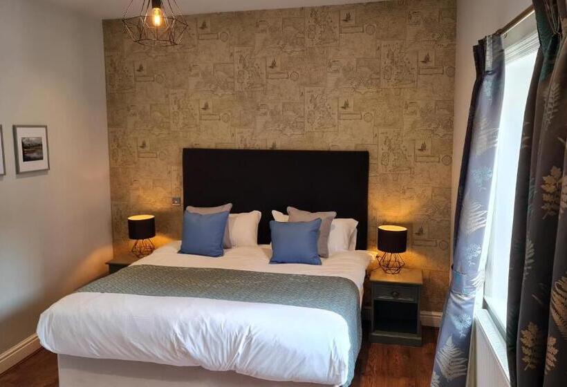 キングサイズベッドのスタンダードルーム, The George Inn