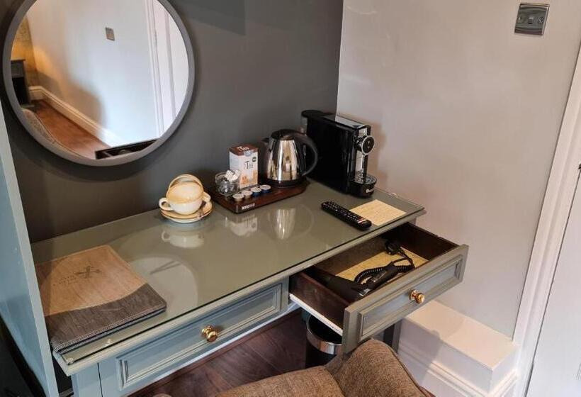 キングサイズベッドのスタンダードルーム, The George Inn