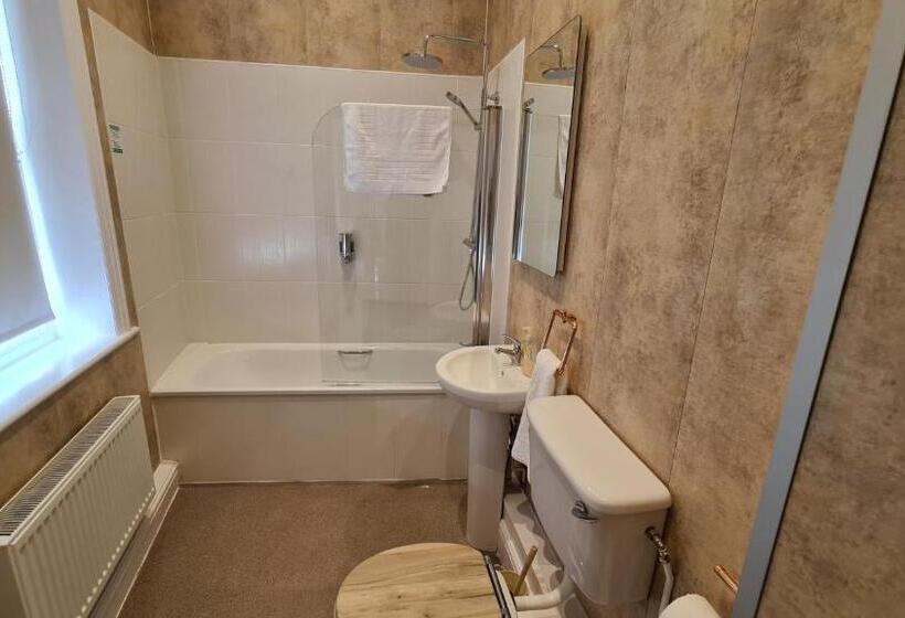 キングサイズベッドのスタンダードルーム, The George Inn