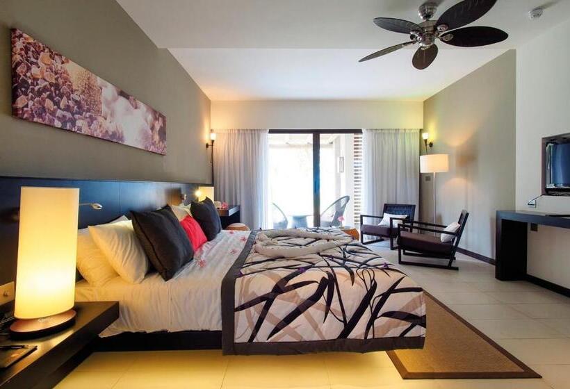 Superior Oda, Crystals Beach Resort Belle Mare, A Member Of Radisson Individuals