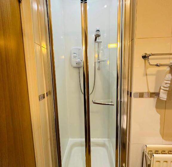 سوییت خانوادگی, Abbotsford Guest House