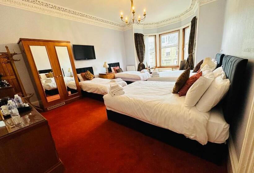سوییت خانوادگی, Abbotsford Guest House