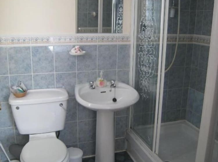 غرفة عائلية, Herdshill Guest House