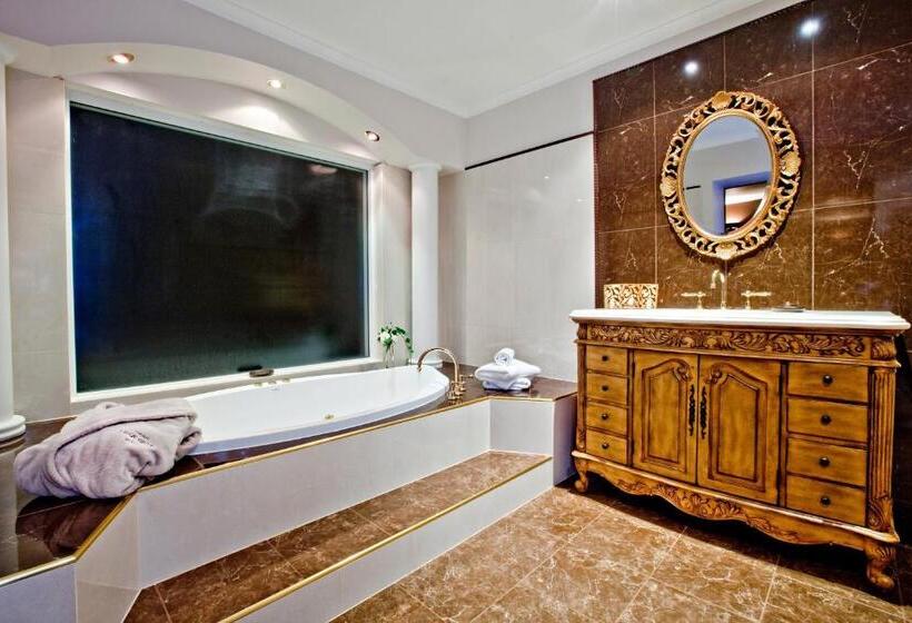 Апартаменты 1 Спальня, The Castle On Tamborine