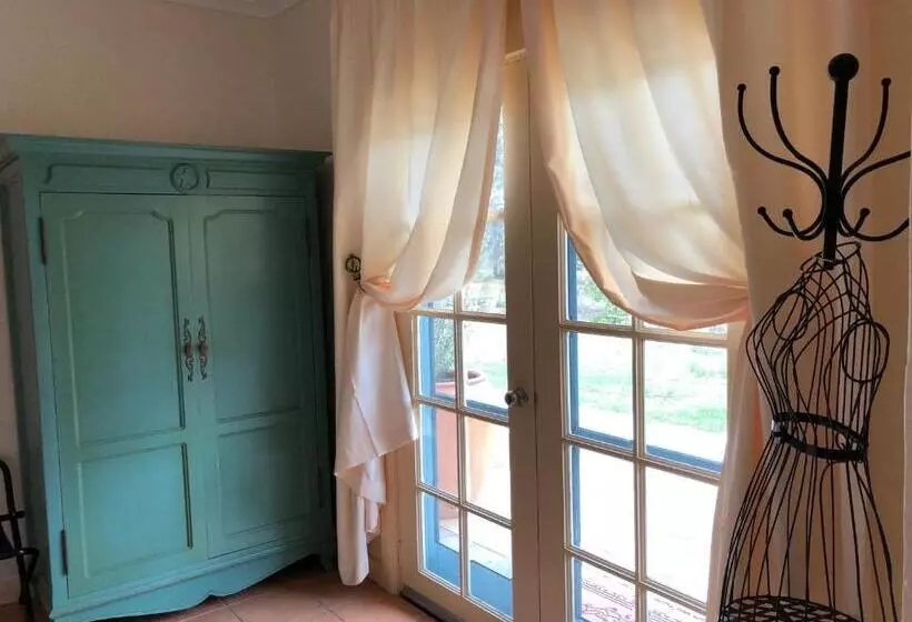 プールビュースイート, Villa Provence