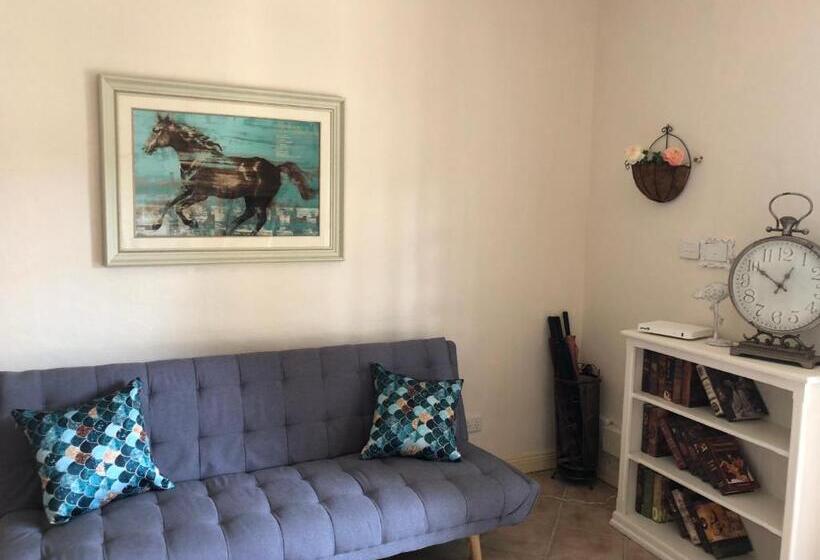 带露台的套间, Villa Provence