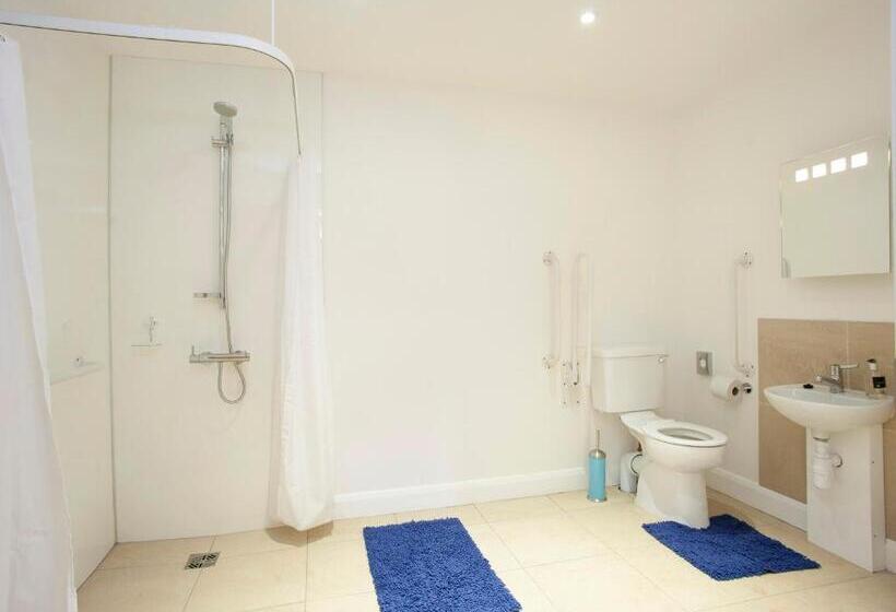 ２ベッドルームアパートメント, The Pyjama Factory