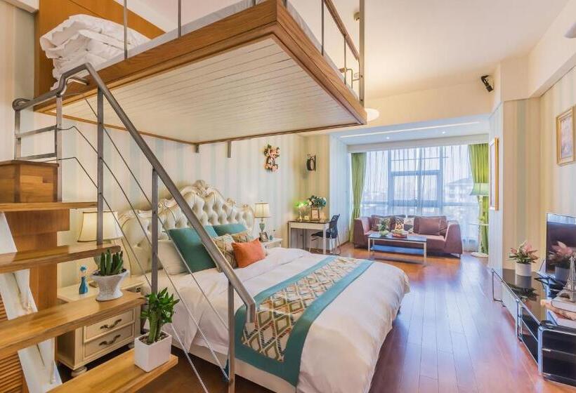 Quarto Familiar Deluxe, Westlake Service Apartment