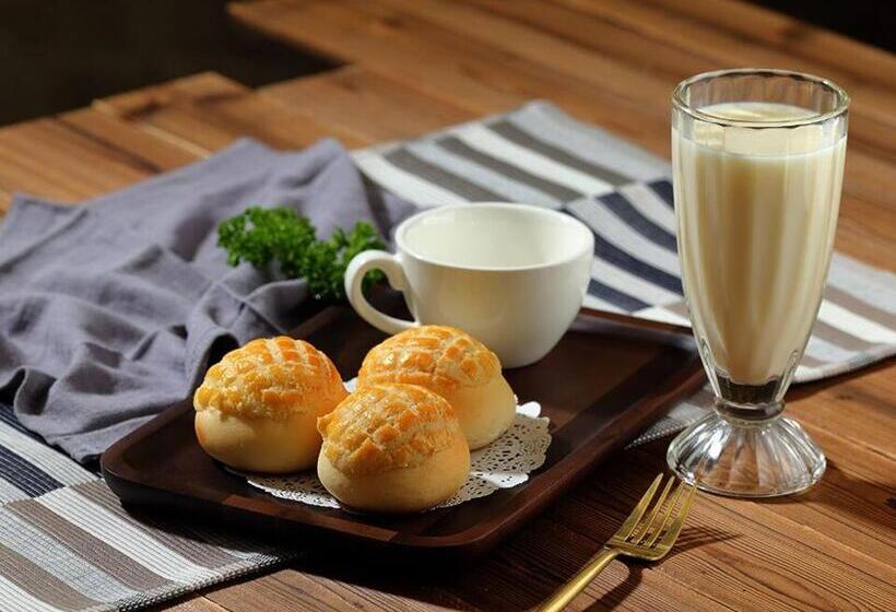 شقة غرفة واحدة, Westlake Service Apartment